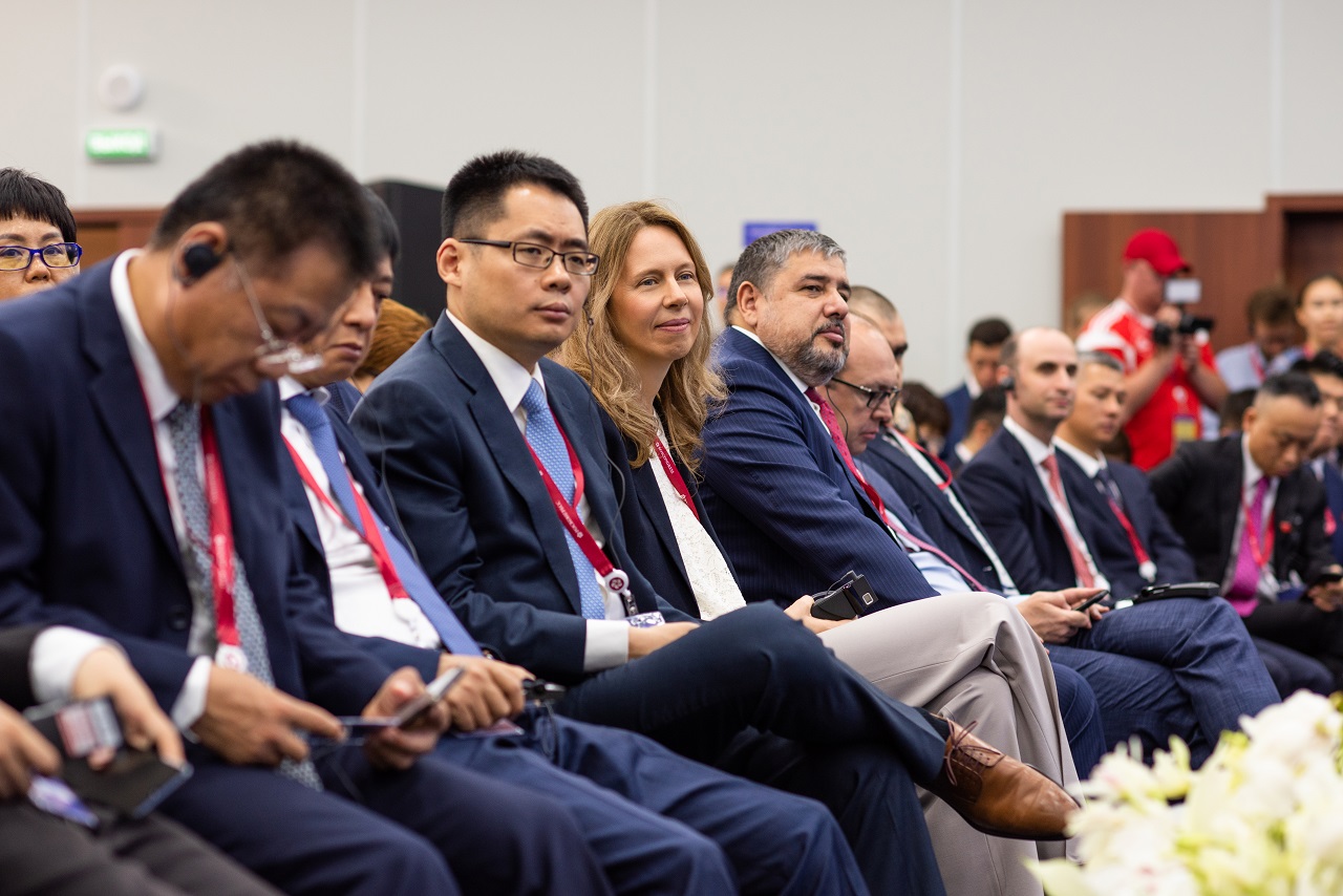 ПМЭФ-2019: Ксения Соснина: «Наш бизнес-диалог с Китаем – это стабильное и надежное партнерство» 