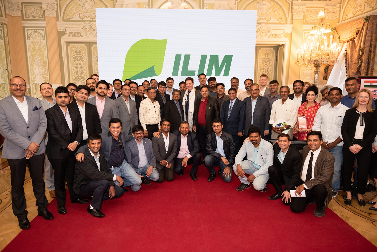 Группа «Илим» встретилась с бумажными трейдерами Индии